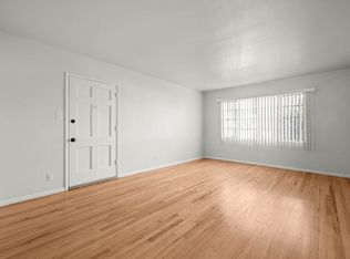 4194 S Buckingham Rd #E1A, Los Angeles, CA 90008