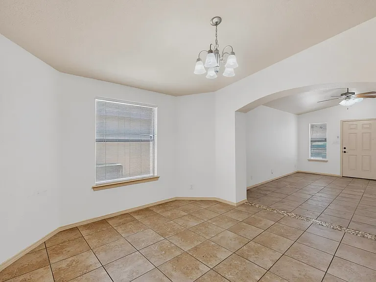 2304 Honey Dew St — Photo 11