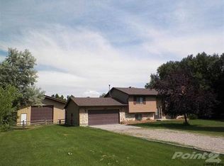 1895 Piney Creek Rd, Casper, WY 82604
