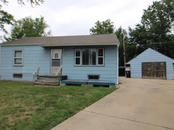 1834 Leonard Ct, El Dorado, KS 67042