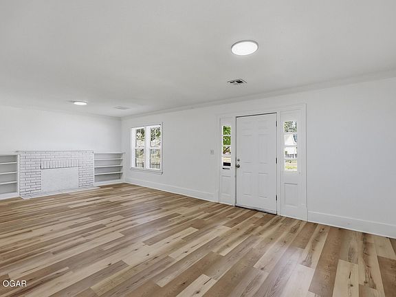 5th image of 1724 S Wall Ave