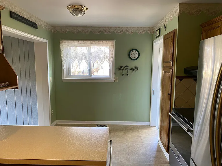 30834 Marquette St — Photo 5