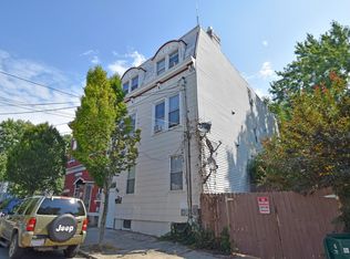 2208 Victor St, Cincinnati, OH 45219