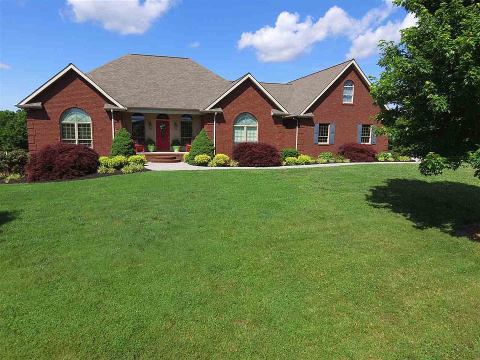 1st image of 915 Edenwood Way
