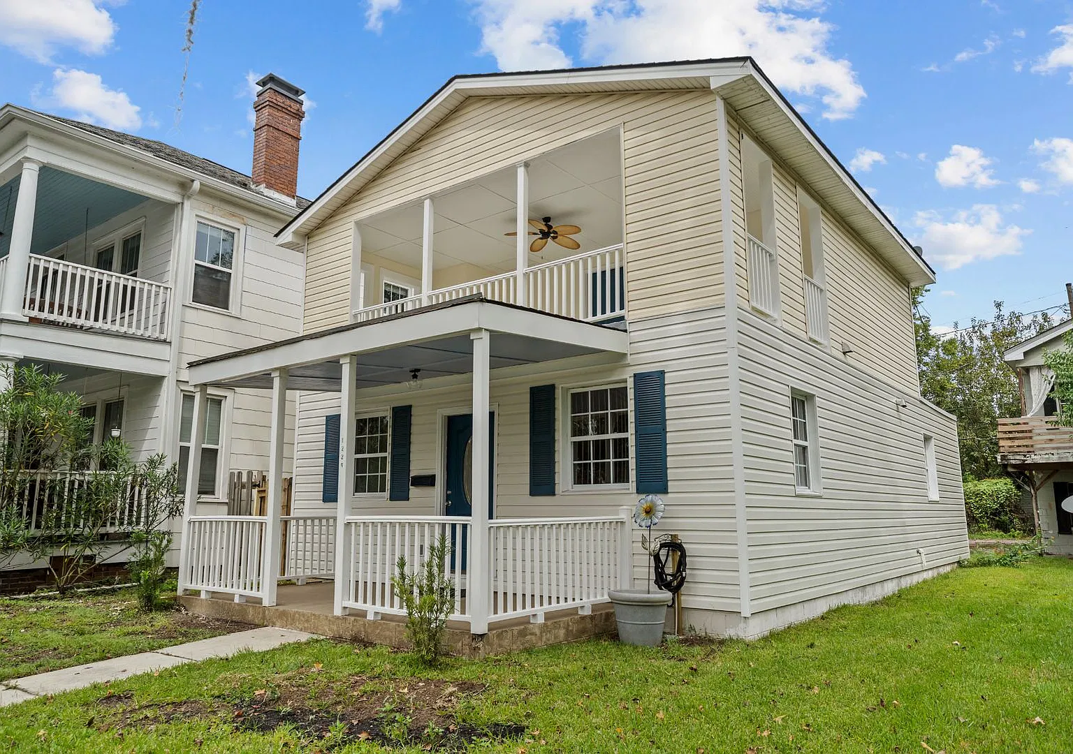 Charming 4-Bedroom Home Near Downtown Savannah with Spacious Yard — Photo 3