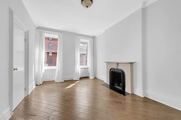 Rented by Douglas Elliman | media 8