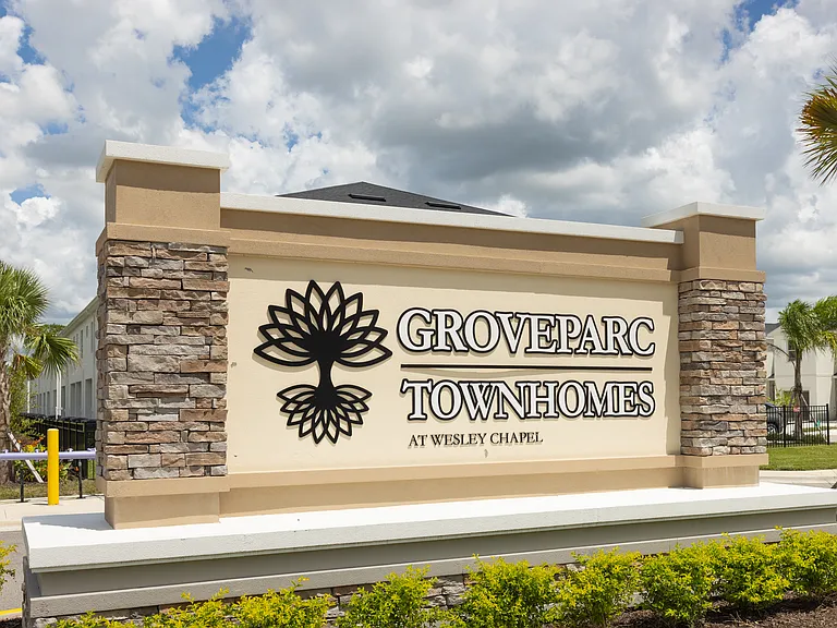 Groveparc Townhomes — Photo 5