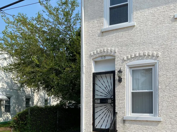 713 E Oak St, Norristown, PA 19401