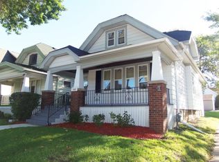 1982 S 77th St, West Allis, WI 53219