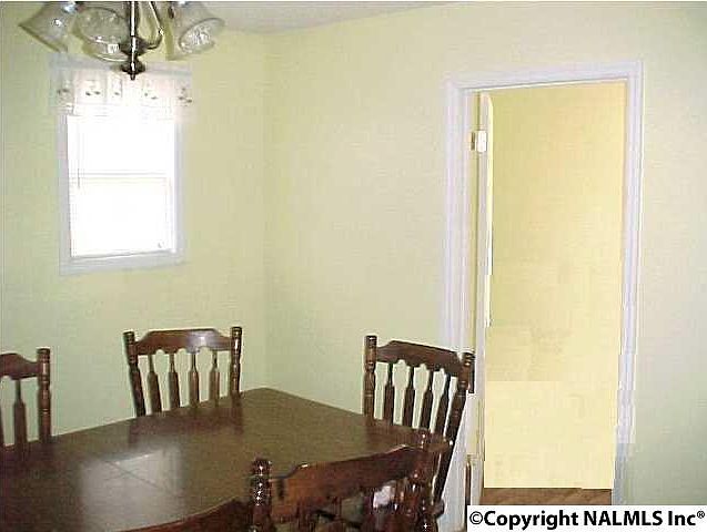 2nd image of 505 Walsh St