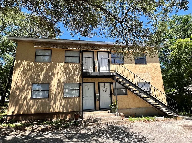 1st image of 450 Burleson St APT D