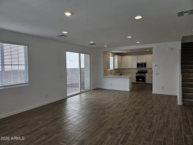 3357 S Primrose Ave — Photo 5
