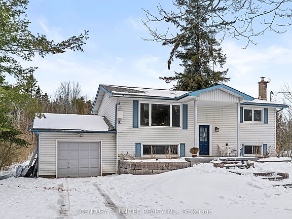 3rd image of 2234 McCrackens Landing Rd