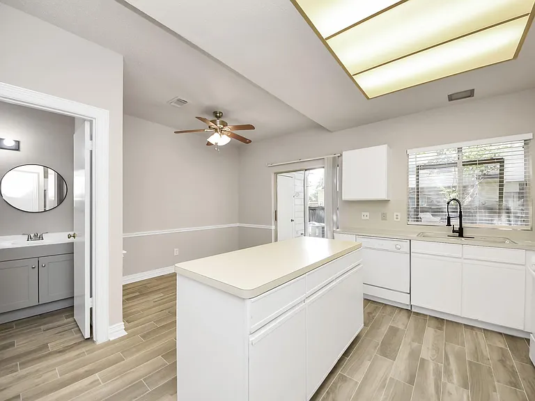 2910 Grants Lake Blvd #1205 — Photo 12