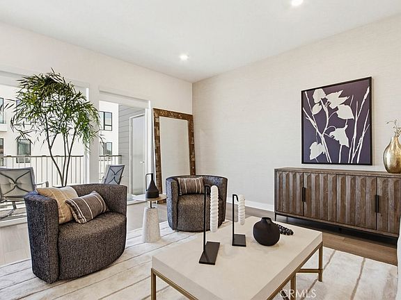 3rd image of 1604 Rivington