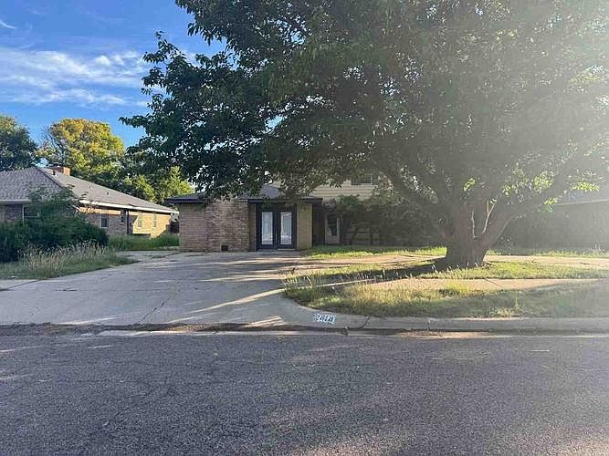 1st image of 2818 Porter Dr