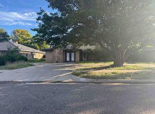 2818 Porter Dr, Amarillo, TX 79110