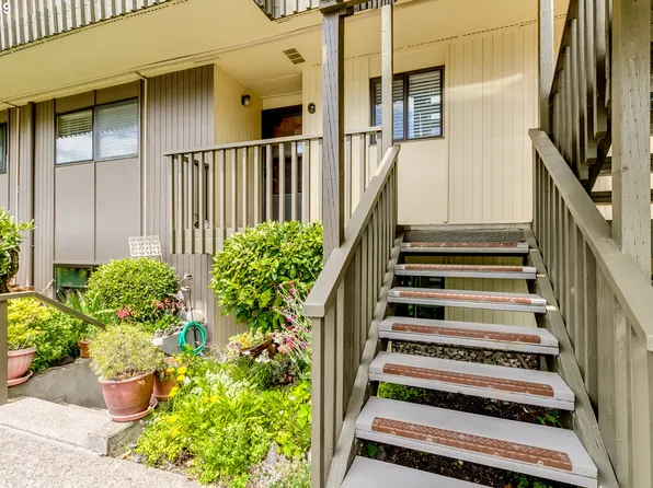 4071 Donald St APT G, Eugene, OR 97405