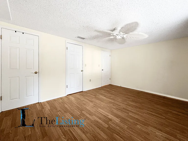 8312 Mill Creek Ln — Photo 15