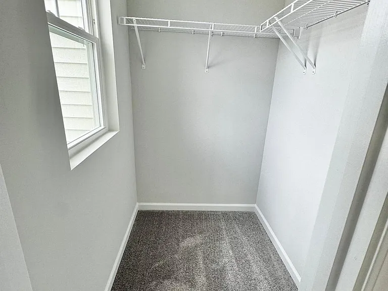 2505 Kasota Ln — Photo 24