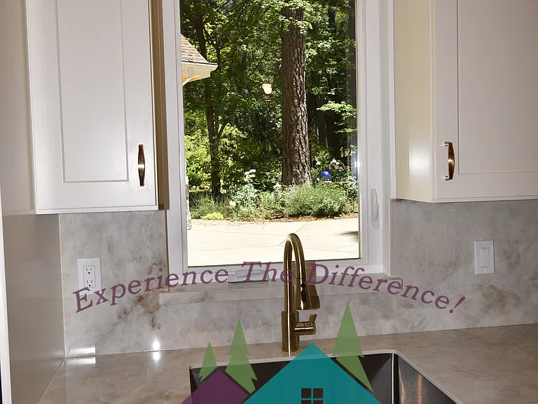 14048 Honeysuckle Way — Photo 5