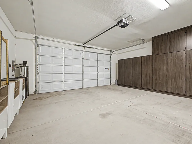 25552 S 230th St — Photo 37