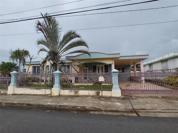 Carr 110 KM HM 3.3 ARENALES, AGUADILLA, PR 00603