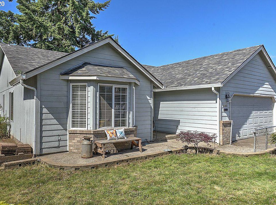 1st image of 6403 NE 105th Cir