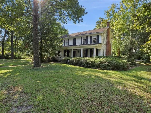 2395 Gladys St, Beaumont, TX 77702