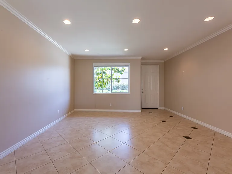 14 Monument Pl — Photo 46