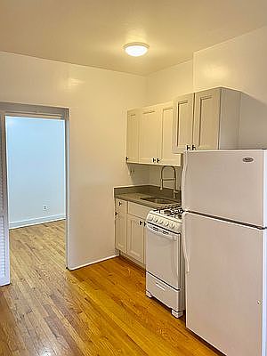 1st image of 233 E 59th St APT 2A