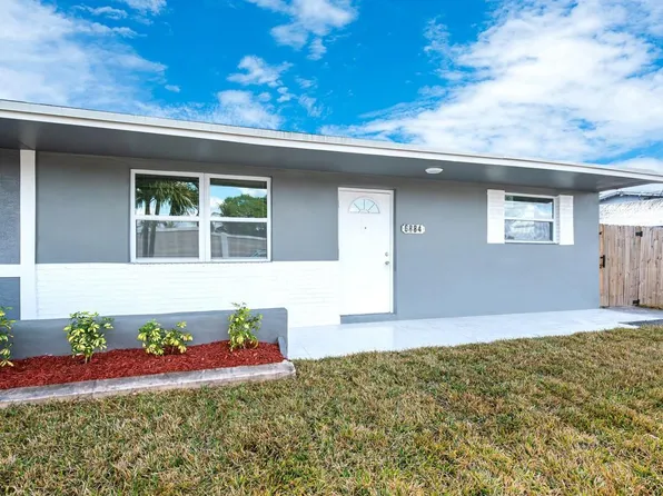 6884 SW 15th Street, North Lauderdale, FL 33068