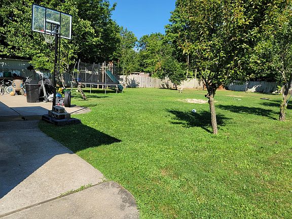 Shared Yard Use