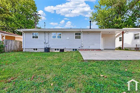 3 bed, 988 sqft, $1,795 — Photo 4