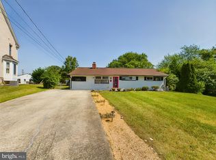 4800 Flower Ln, Alexandria, VA 22310