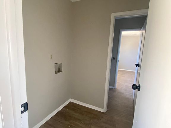 Laundry room connects to half bath - connected to master