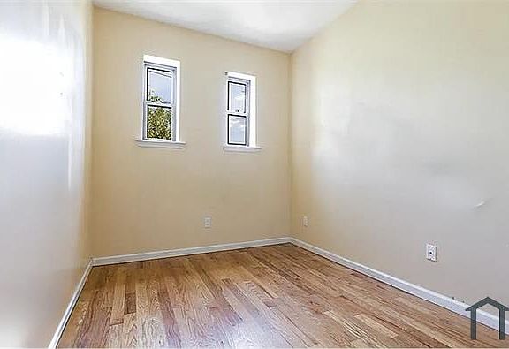 4th image of 1722 Madison St