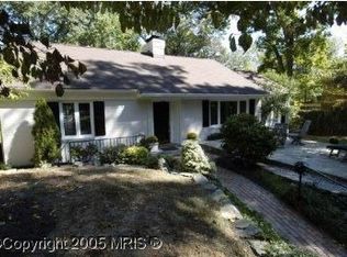 7846 Southdown Rd, Alexandria, VA 22308