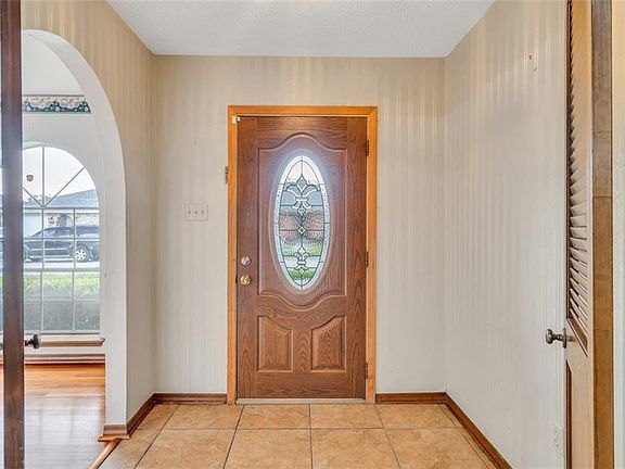3rd image of 1200 Pasadena Ave