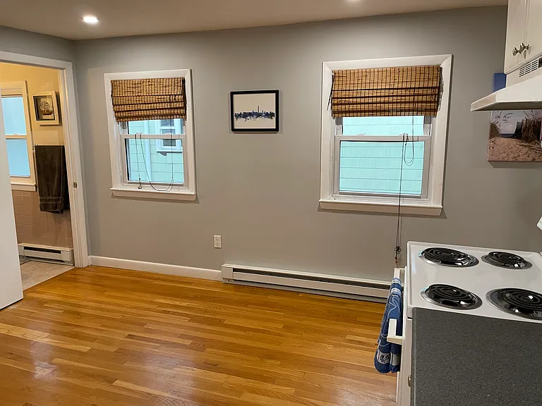 135 Central St #4 — Photo 6
