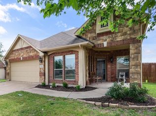 703 Bayshore Dr, Mansfield, TX 76063