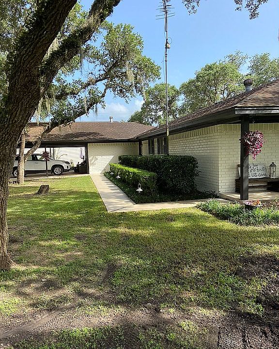 1st image of 253 Live Oak Dr