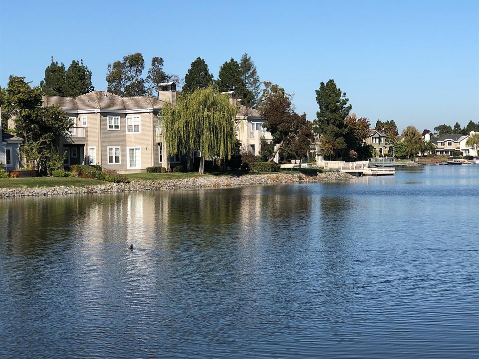 1st image of 545 Island Pl