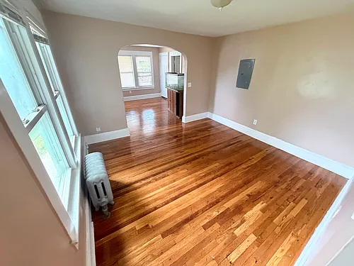 51-53 Clifton Ave Photo 1