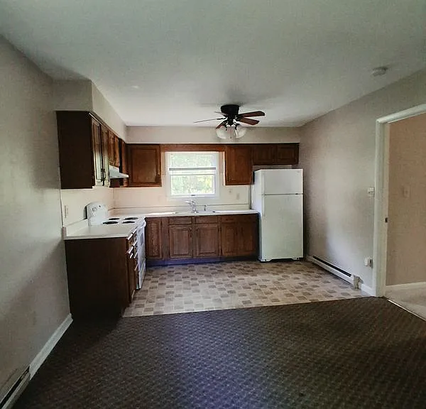 14 Amy Dr #A — Photo 2