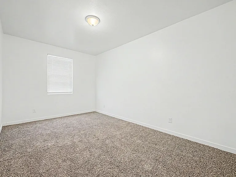10984 W Pierce St — Photo 21