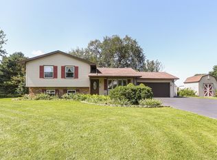 0N900 Probst Ct, Maple Park, IL 60151