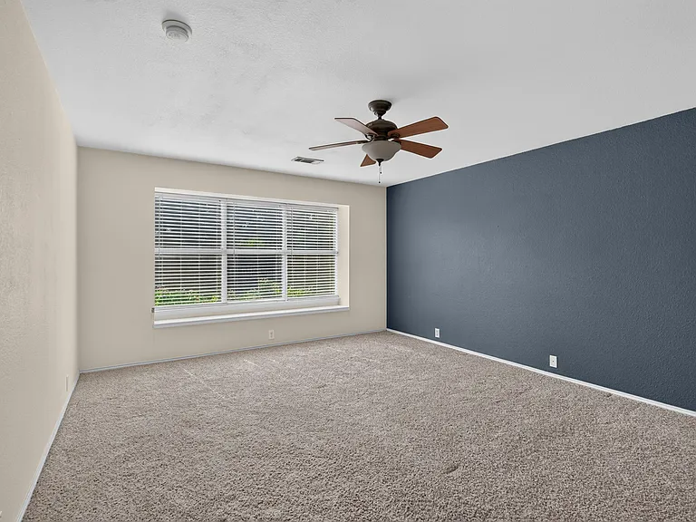 1325 Periwinkle Dr — Photo 1