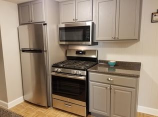 1621 Smith St APT 7, North Providence, RI 02911