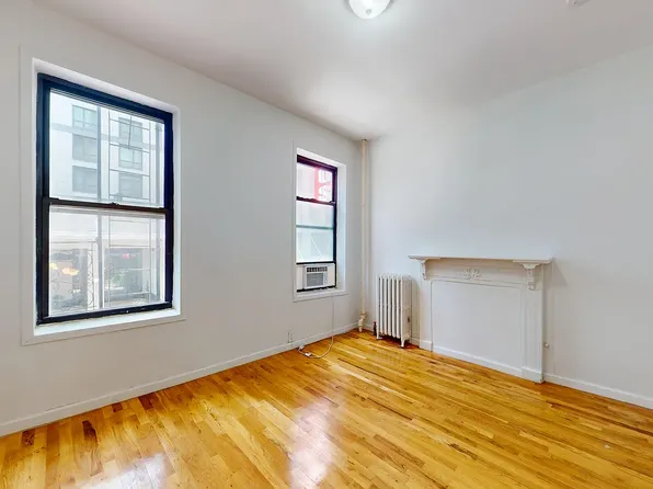139 West 28th Street image 1 of 5